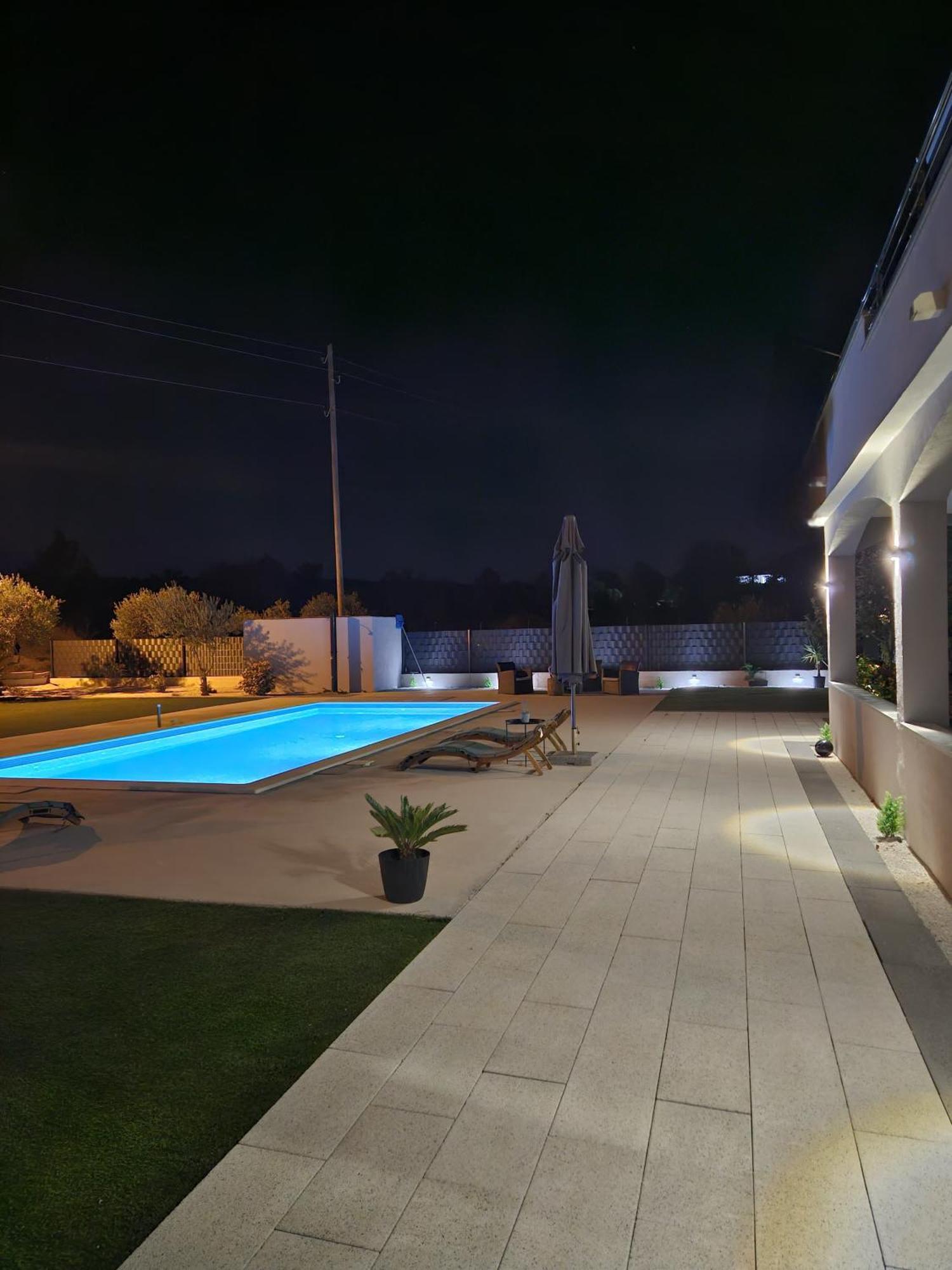 Apartment Lana Bristivica Exterior photo
